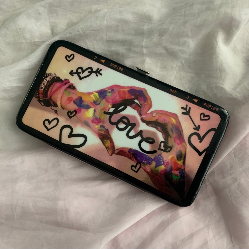 Claire’s Wallet